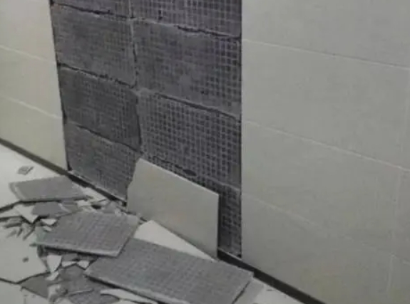 筠连瓷砖空鼓维修公司分享下筠连墙砖松动维修的知识